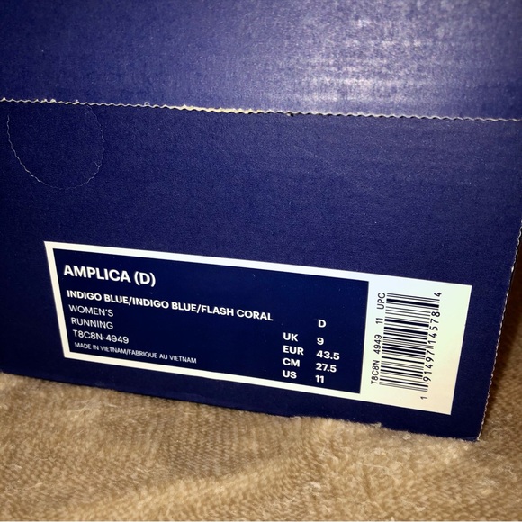 Asics Sneakers - Picture 6 of 7